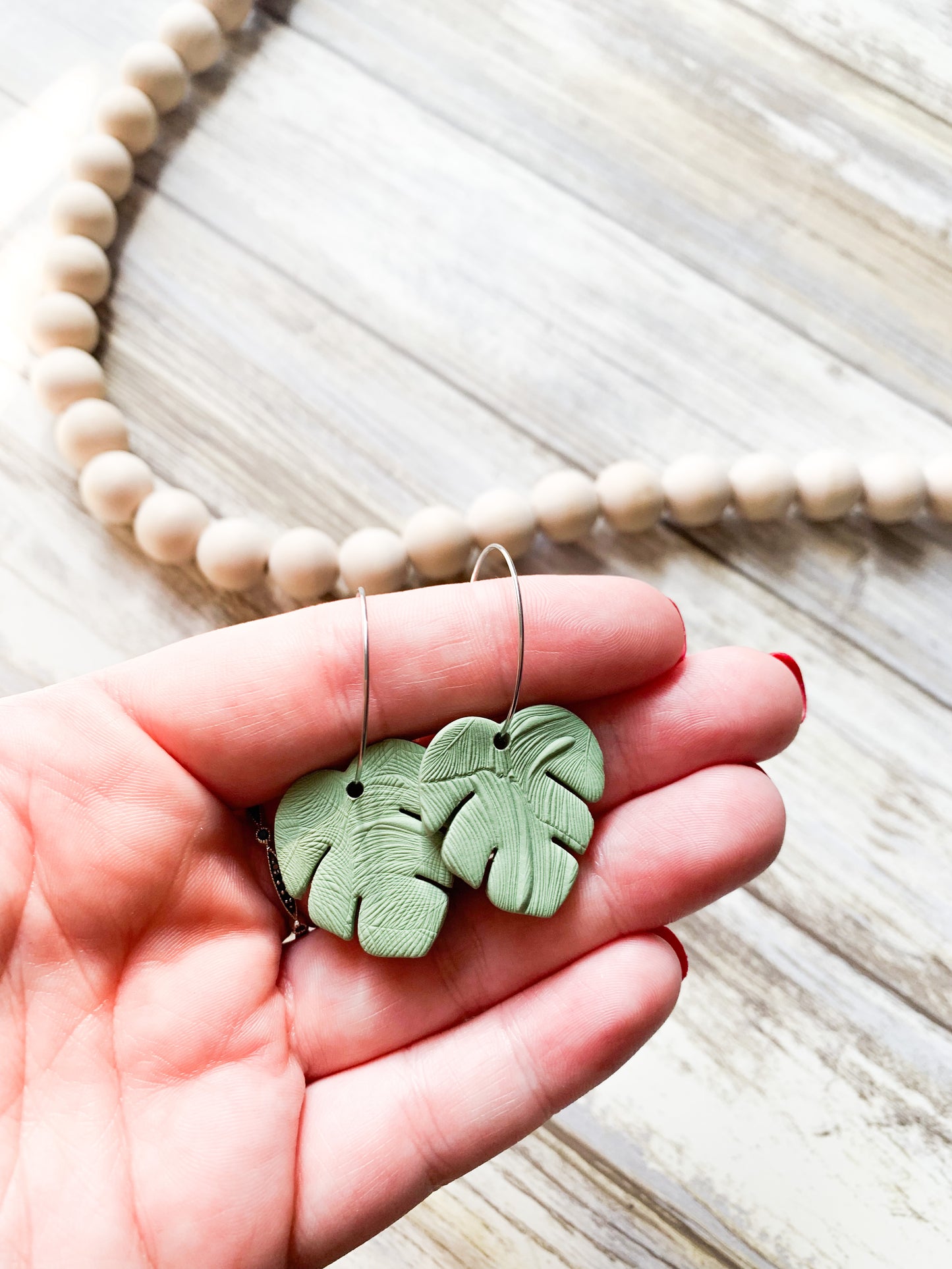 Monstera Hoops