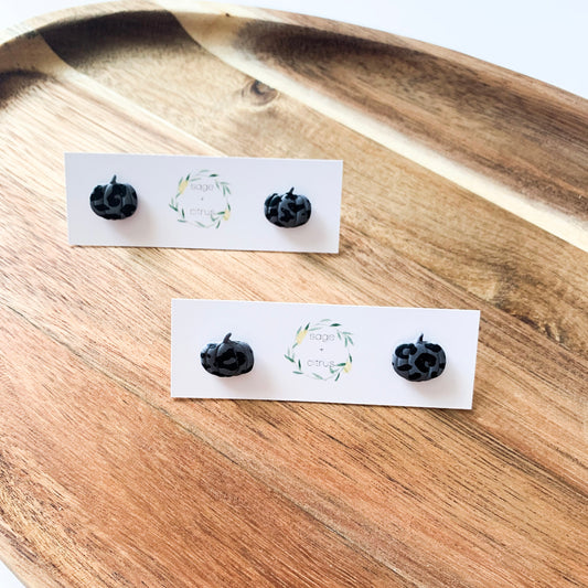 Pumpkin Studs